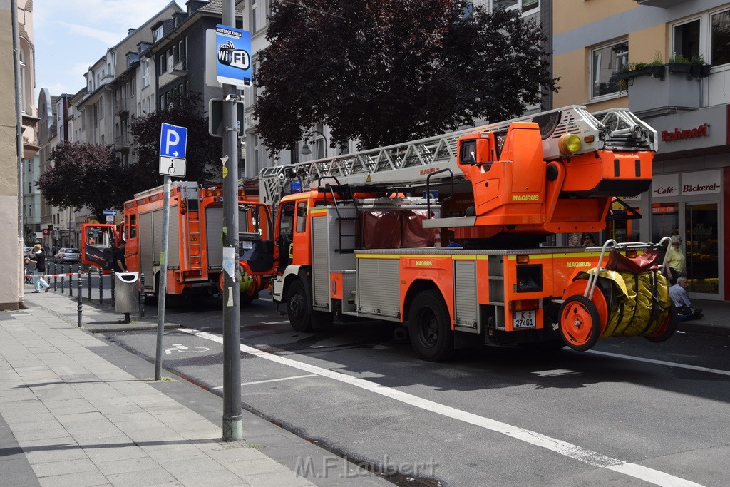 Feuer Koeln Deutz Deutzer Freiheit P24.JPG - Miklos Laubert